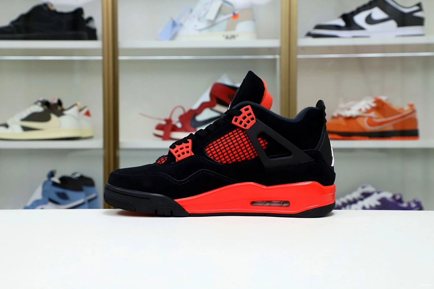 4 RETRO JORDAN 'RED THUNDER' AIR 1115